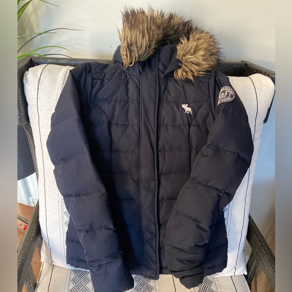 Abercrombie kids faux Fur hooded puffer coat - Picture 3 of 8